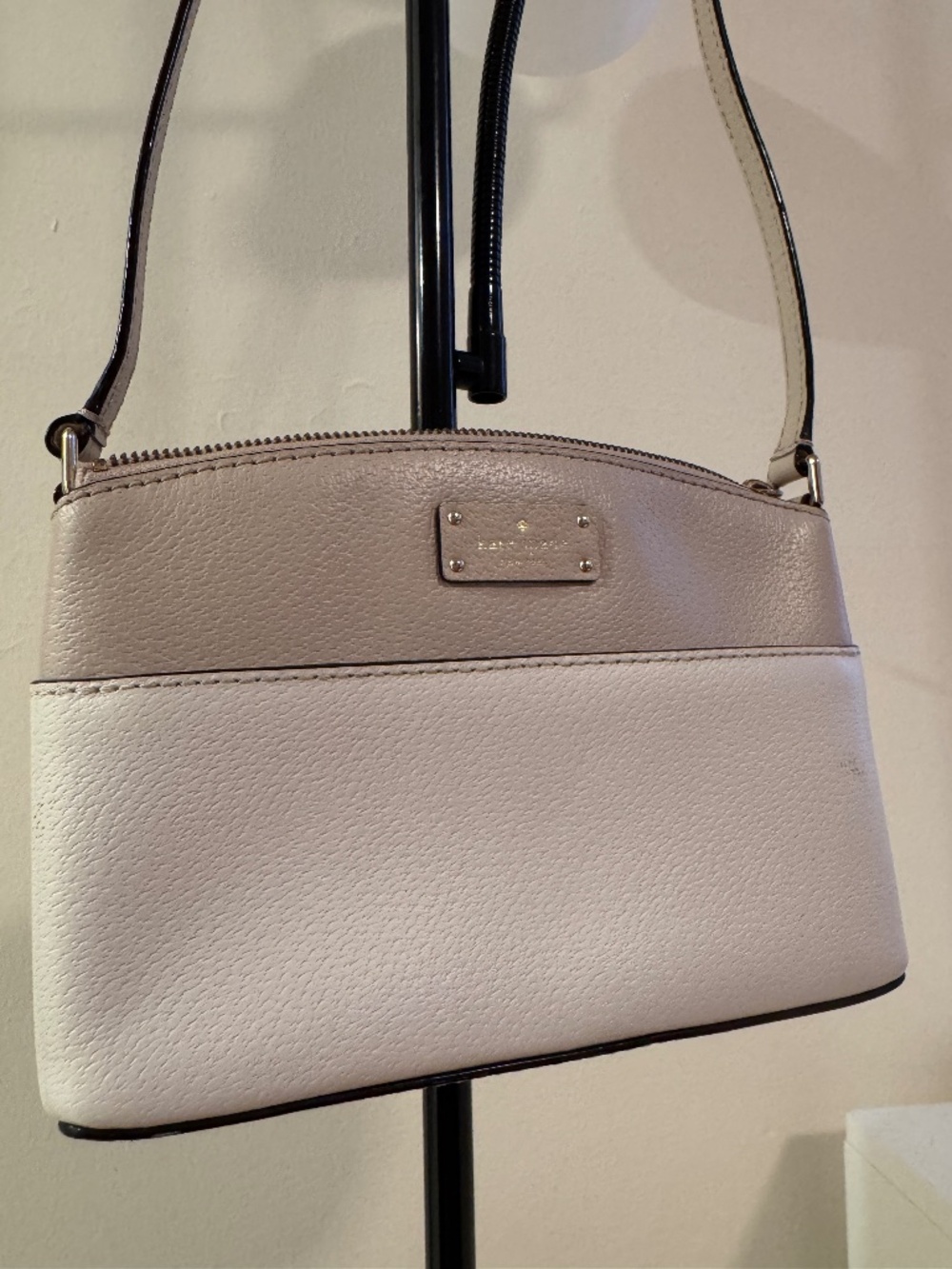 Kate Spade New York Cream & Taupe Crossbody Bag